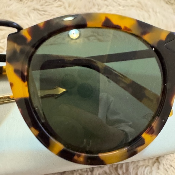 Tortoise Shell Sunglasses - Picture 4 of 5